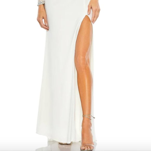 MAC DUGGAL 55696 ONE LONG SLEEVE BEADED CUFF SIDE TWIST WHITE JERSEY GOWN sz 4 - Picture 6 of 7